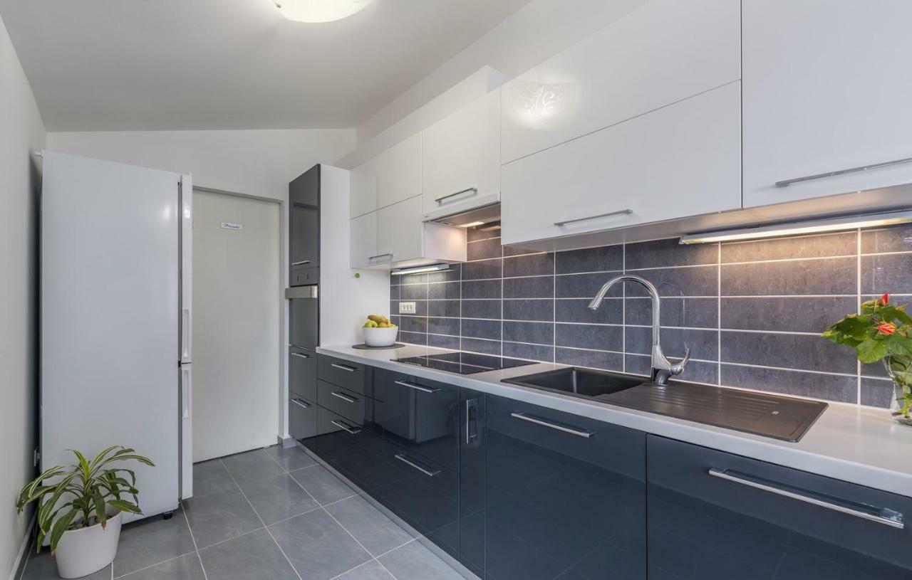 Apartments Saladinka Cervar-Porat Exterior photo